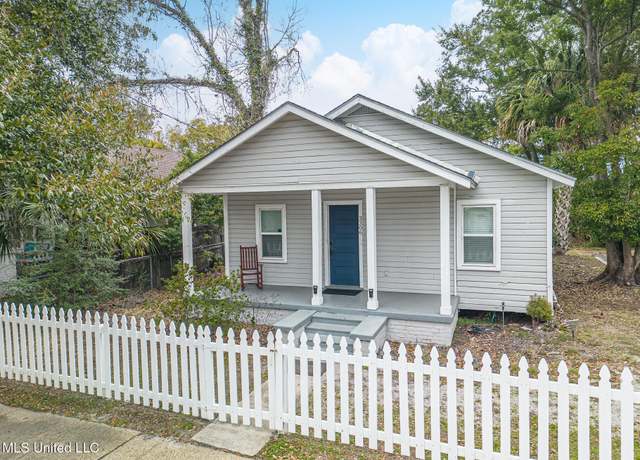 Property at 3306 12th St, Gulfport, MS 39501, 3 beds, 2 baths