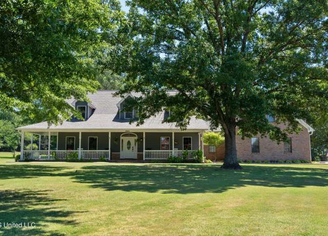 Property at 3500 Lake Grove Dr, Hernando, MS 38632, 4 beds, 3.5 baths