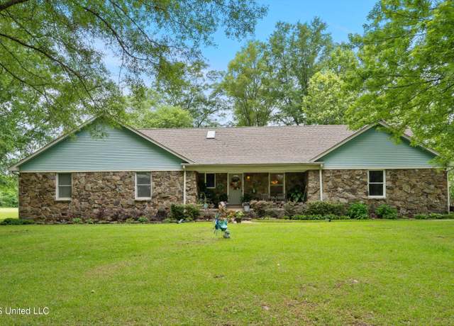 Property at 3067 Hwy 305, Olive Branch, MS 38654, 3 beds, 2 baths