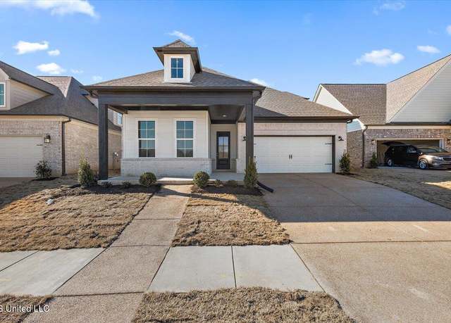 Property at 845 E Quitman Ct, Nesbit, MS 38651, 4 beds, 2 baths