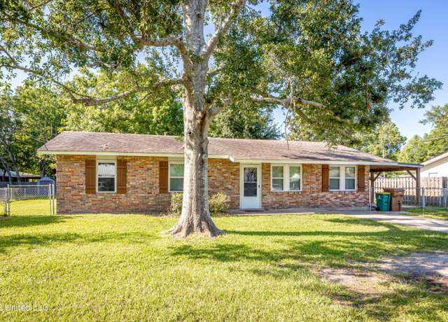 Property at 41 Linda Ln, Long Beach, MS 39560, 3 beds, 3 baths