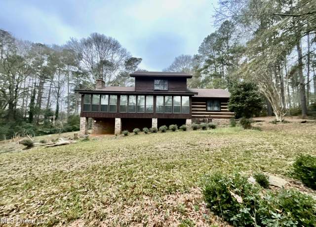 Property at 118 Sparks Dr, Magee, MS 39111, 2 beds, 2 baths
