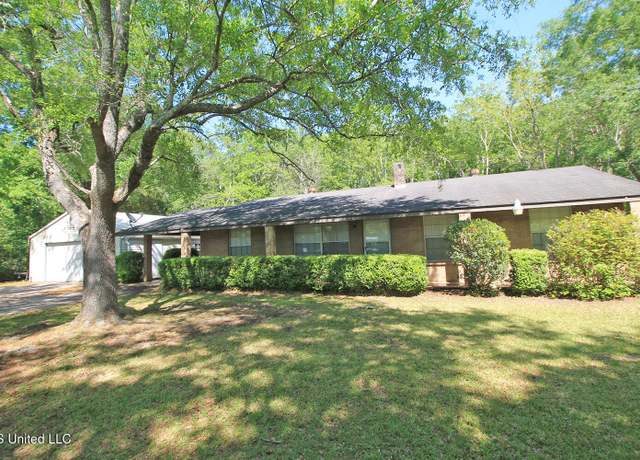 Property at 9812 Edgecliff Dr, Moss Point, MS 39562, 3 beds, 2 baths