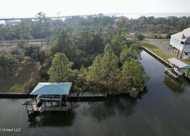 Property at 112 Ponce De Leon Blvd, Pass Christian, MS 39571