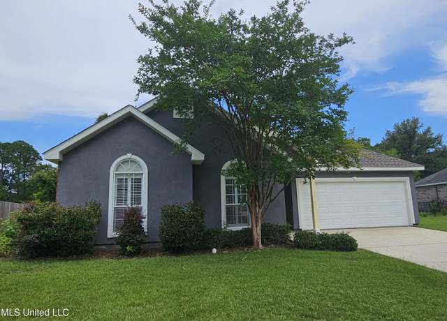 Property at 725 Old Savannah Dr, Long Beach, MS 39560, 3 beds, 2 baths