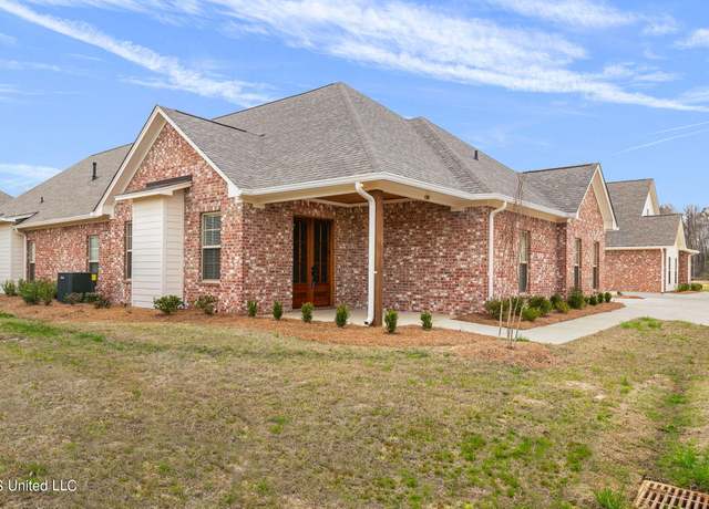Property at 340 Freedom Ring Dr, Brandon, MS 39047, 2 beds, 2 baths