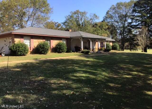 Property at 774 Ratliff Ferry Rd, Canton, MS 39046, 3 beds, 2.5 baths