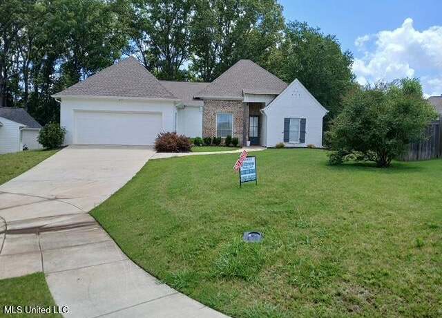 Property at 102 Shore View Cv, Madison, MS 39110, 3 beds, 2.5 baths