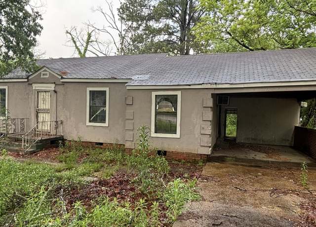 Property at 409 Houston Ave, Jackson, MS 39209, 3 beds, 2 baths