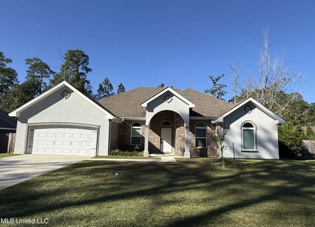 Property at 84576 N Diamondhead Dr, Diamondhead, MS 39525, 4 beds, 2.5 baths