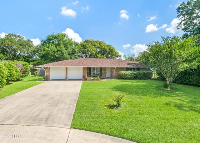 Property at 3 Northwood Cir, Long Beach, MS 39560, 3 beds, 2.5 baths