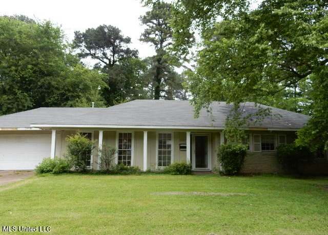 Property at 1510 Springridge Dr, Jackson, MS 39211, 3 beds, 2 baths