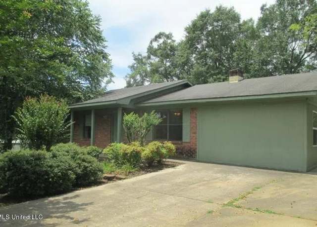 Property at 5250 Mini Farm Rd, Meridian, MS 39301, 4 beds, 2 baths