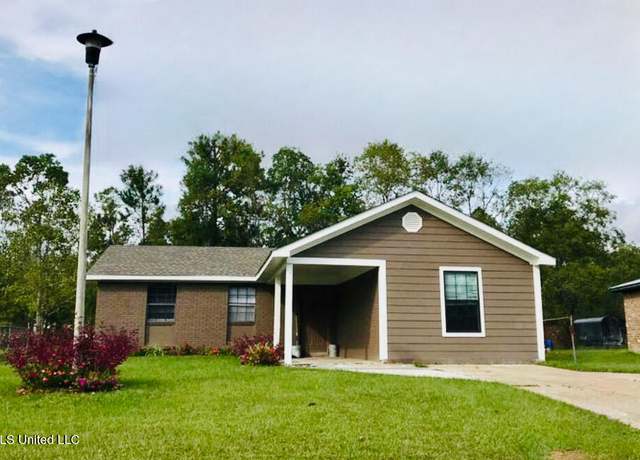 Property at 1808 Victoria Dr, Gautier, MS 39553, 3 beds, 2 baths