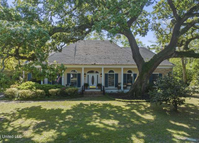 Property at 5 Park Ridge Ln, Pass Christian, MS 39571, 3 beds, 3 baths