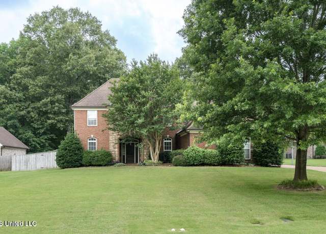 Property at 14377 Santa Fe Dr, Olive Branch, MS 38654, 5 beds, 3 baths