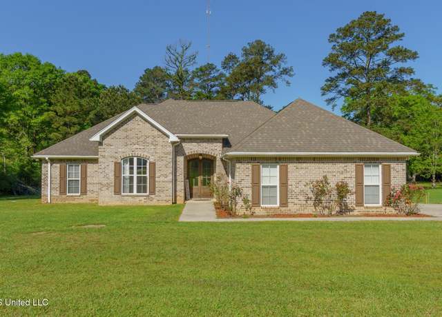 Property at 217 Victory Rd, Laurel, MS 39443, 3 beds, 2 baths