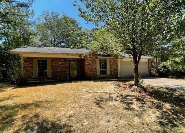 Property at 637 Chelsea Dr, Jackson, MS 39212, 3 beds, 2 baths