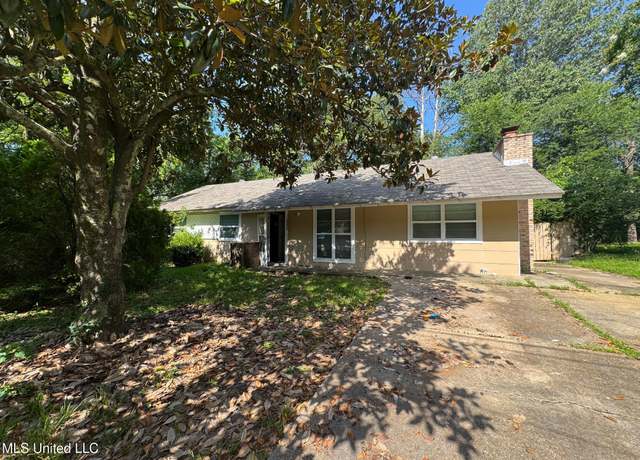 Property at 2971 Kentwood Dr, Jackson, MS 39212, 4 beds, 2 baths