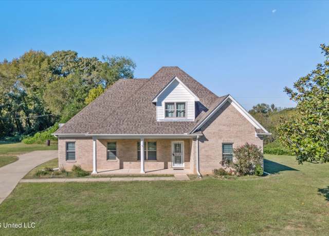 Property at 46 Tyro Rd, Holly Springs, MS 38635, 4 beds, 2 baths