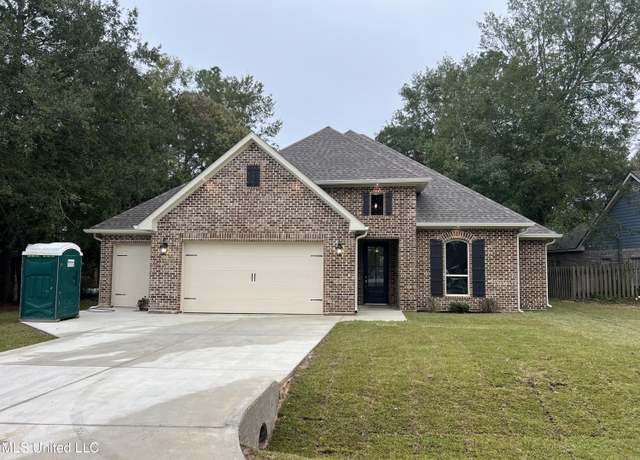 Property at 7873 Hilo Way, Diamondhead, MS 39525, 3 beds, 2 baths
