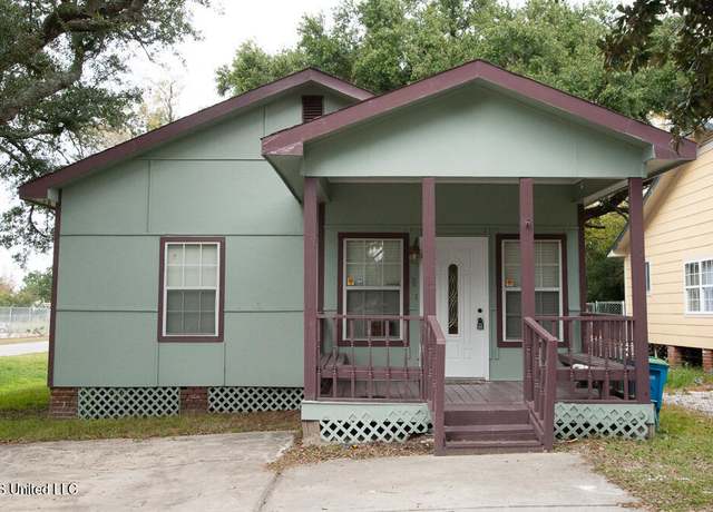 Property at 615 Mckinley Ave, Pascagoula, MS 39567, 5 beds, 2 baths