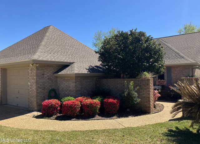 Property at 6920 Hilo Way, Diamondhead, MS 39525, 3 beds, 2 baths