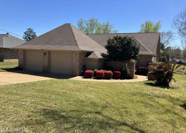 Property at 6920 Hilo Way, Diamondhead, MS 39525, 3 beds, 2 baths