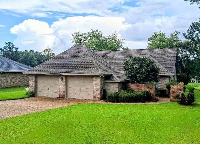 Property at 6920 Hilo Way, Diamondhead, MS 39525, 3 beds, 2 baths