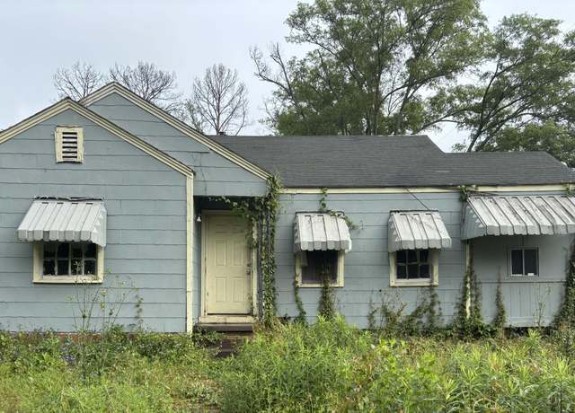 Property at 2602 Latimer Ave, Jackson, MS 39209, 3 beds, 1 bath