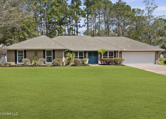 Property at 7423 Mahalo Hui Dr, Diamondhead, MS 39525, 3 beds, 2.5 baths