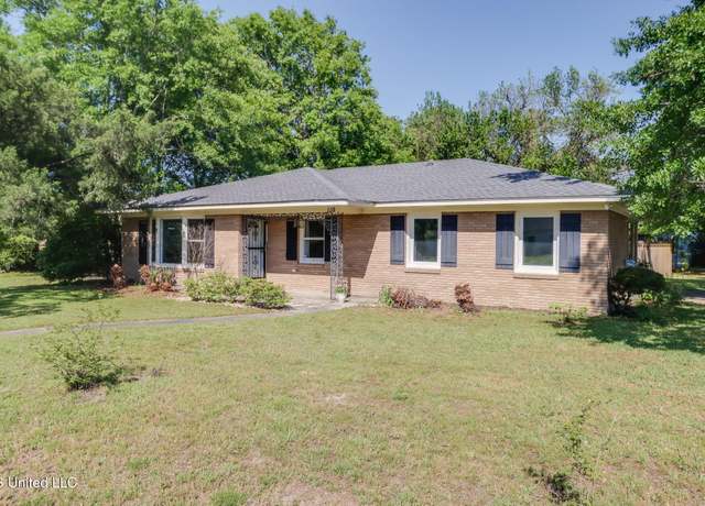 Property at 110 Woodbine Dr, Gulfport, MS 39507, 3 beds, 2 baths