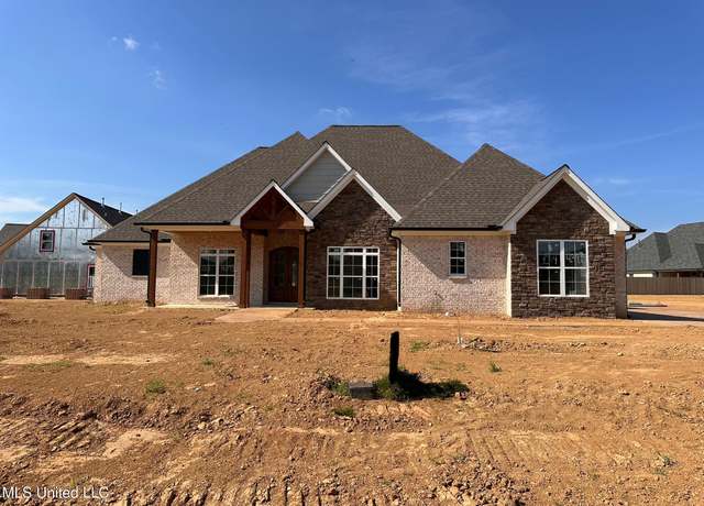 Property at 4391 Brooke Dr, Nesbit, MS 38651, 4 beds, 2.5 baths