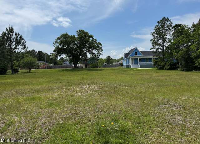 Property at 105 Edward Dr, Gulfport, MS 39503