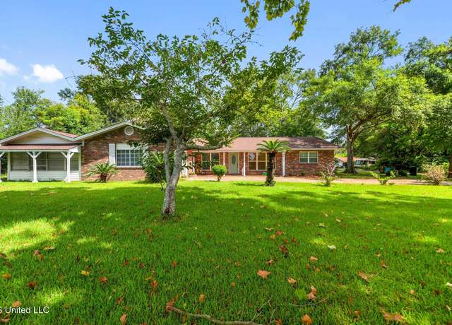 Property at 10463 Wade Ln, Gulfport, MS 39503, 4 beds, 2.5 baths