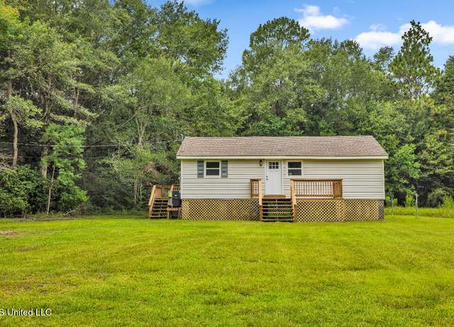 Property at 9209 Forsythia Dr, Moss Point, MS 39562, 2 beds, 1 bath