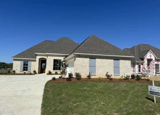 Property at 485 Aurora Cir, Canton, MS 39046, 3 beds, 2 baths