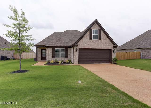 Property at 2561 Dela Dr Dr, Southaven, MS 38672, 3 beds, 2 baths