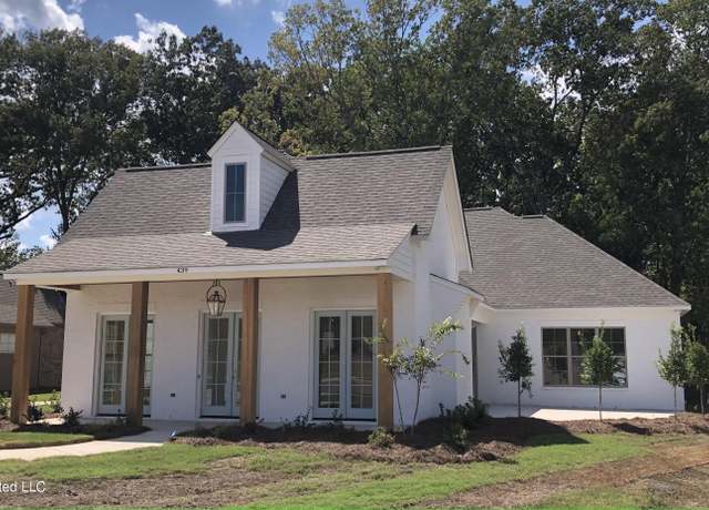 Property at 439 Crossvine Pl, Madison, MS 39110, 3 beds, 3 baths