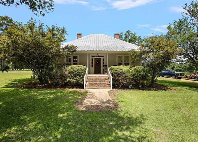 Property at 3350 SE Mt Pleasant Ln, Bogue Chitto, MS 39629, 3 beds, 1 bath