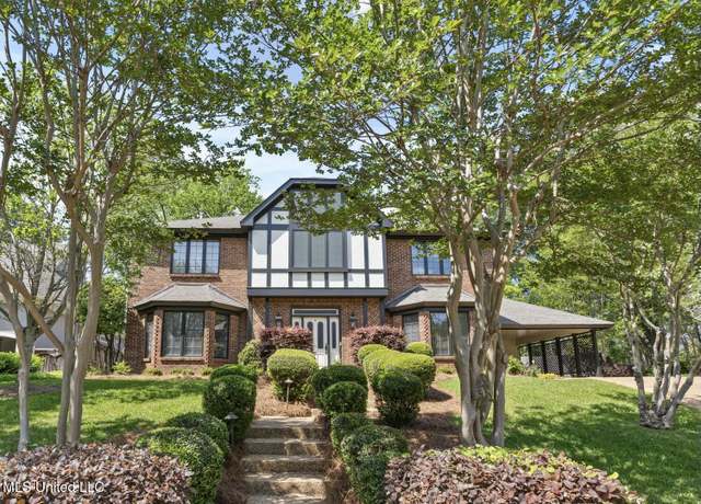 Property at 6 Pond Side Dr, Jackson, MS 39211, 4 beds, 3 baths