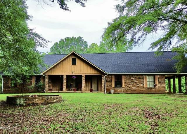 Property at 182 Co Rd 1219, Booneville, MS 38829, 4 beds, 2.5 baths