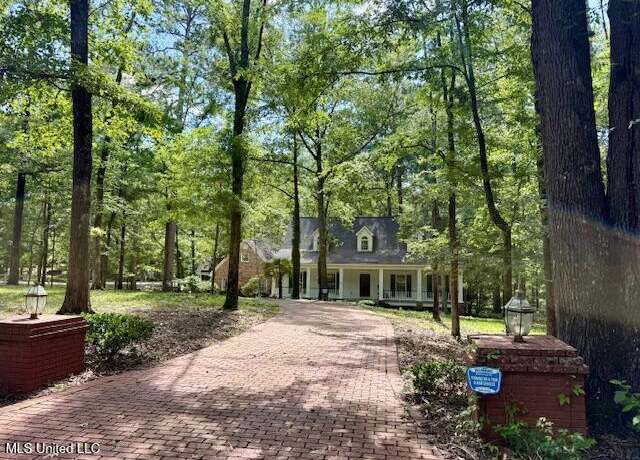 Property at 618 Gordon Pl #618, Madison, MS 39110, 3 beds, 2.5 baths
