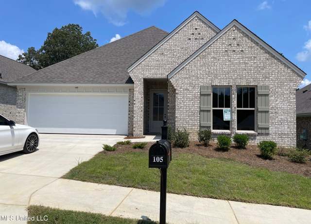 Property at 105 Hyde Park Dr, Brandon, MS 39042, 3 beds, 2 baths