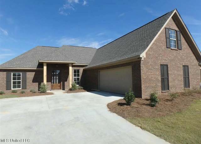 Property at 114 Essen Ln, Madison, MS 39110, 4 beds, 3 baths