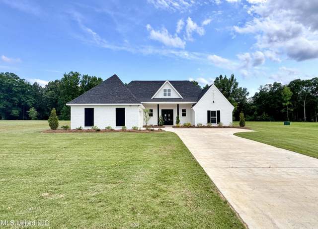 Property at 1025 Mullican Rd, Florence, MS 39073, 4 beds, 3 baths