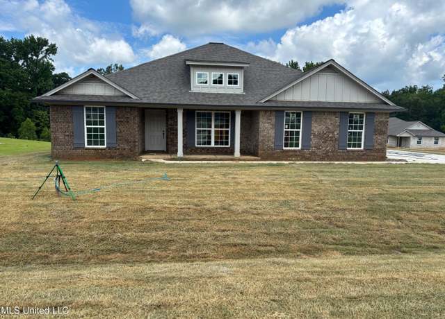 Property at 7835 Mary Mccoy Dr, Horn Lake, MS 38637, 4 beds, 2 baths