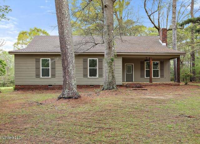 Property at 812 NW 11th Street Ave, Magee, MS 39111, 4 beds, 3 baths