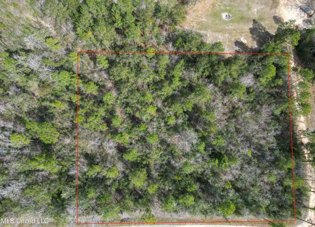 Property at 6095 Cortez Ct, Kiln, MS 39556