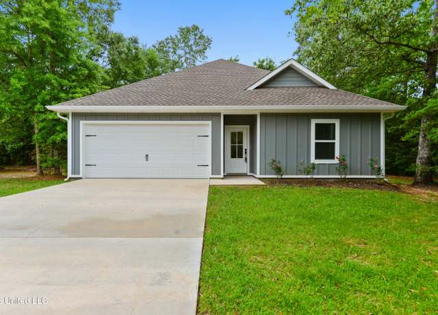 Property at 988 Puako Ct, Diamondhead, MS 39525, 3 beds, 2 baths